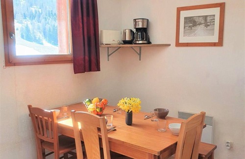 Saint-Etienne-en-Devoluy Apartamento | A 50m de las pistas de esquí, 5.o piso, vista montaña, balcón, tv, local para esquís, 40m²
