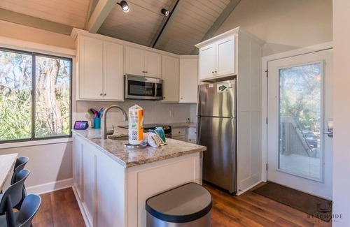 Night Heron Casa | 51 Night Heron - Sea Pines, Dogs Welcome, EV Charger