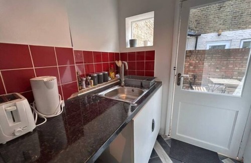 St. Dunstan's Apartamento | 51% off. Nice Studio with patio near London Centre. Mile End
