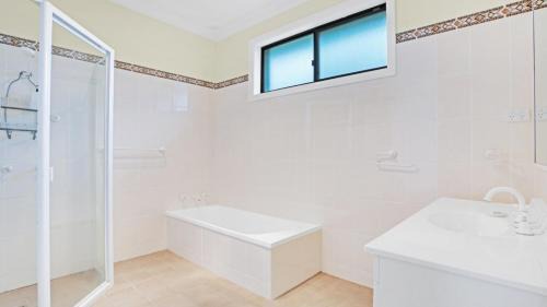 Hawks Nest Casa | 51 The Boulevarde Hawks Nest