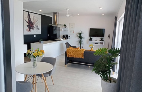 Selection Beach Apartamento | 511 Umdloti Resort -sea & breakers view to die for