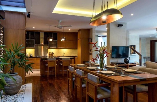 Jimbaran Bay Hotel | 516 m² Hotel ∙ 3 habitaciones ∙ 6 huéspedes