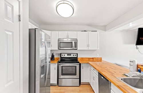 Biltmore Beach Casa | 5218 Beach Dr C