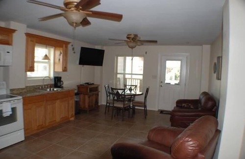 Port Mansfield Condominio | 527 Laguna - Newly Built, Cozy Apartment