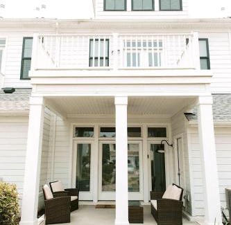 Northeast Virginia Beach Casa | 527 The Cape Henry House