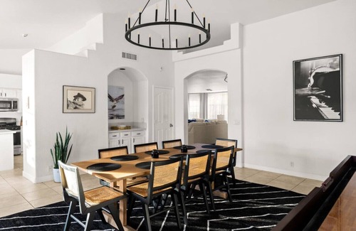 Arabian Crest Casa | 5335 E. Grovers Avenue