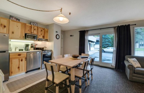 Boyne Falls Casa | 535J Mountain Villa