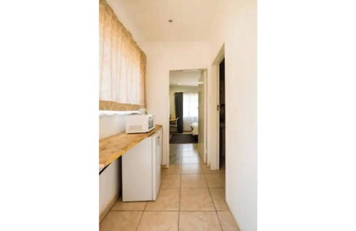 Sunnyside Apartamento | 54 Brecher Deluxe Double or Twin Room