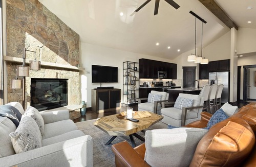 Keystone Condominio | 54 Outpost Drive The Alders - Private Hot Tub 4 Bedroom Condo by RedAwning