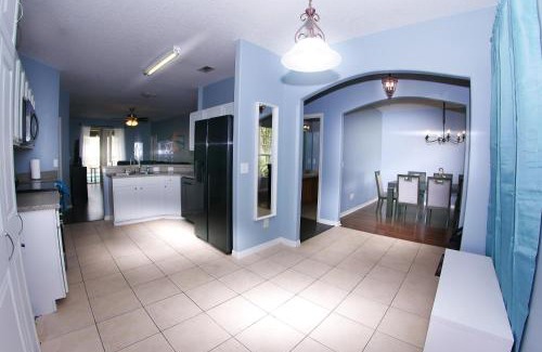 Sunset Ridge Casa | 54 Pool Home Located In Sunset Ridge Community!