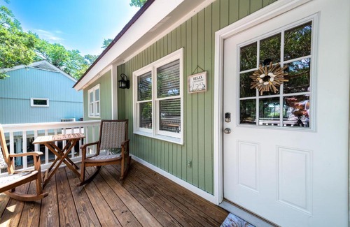 Tarpon Pond Casa | 543 Tarpon Pond Cottage