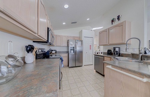 Orange Tree Casa | 545 - Beautiful home with private pool and game room. Close to Disney