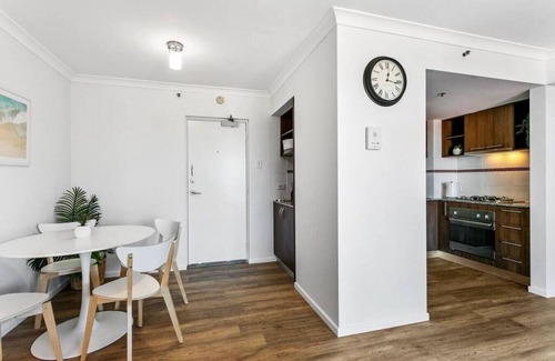 Mosman Park Apartamento | 55/10 Well · 2 Bed Apartment Close to Transport + Beach