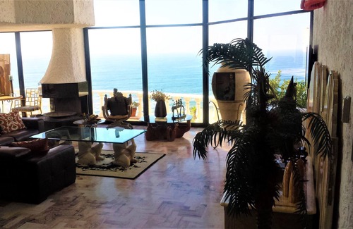 Salsipuedes Villa | 5500 pies cuadrados frente al mar Villa