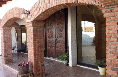 Salsipuedes Villa | 5500 pies cuadrados frente al mar Villa