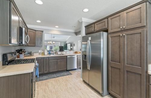 Wildwood Casa | 5590 Z6 VILLAGE OF FENNEY by REMAX Premier