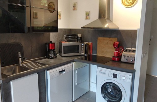La Riviere-Saint-Sauveur Casa | 55m2 luxury house, 40m2 garden, 4m2 terrace