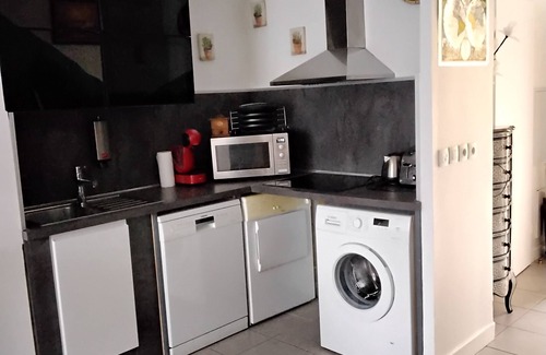 La Riviere-Saint-Sauveur Casa | 55m2 luxury house, 40m2 garden, 4m2 terrace