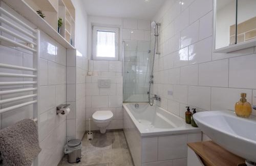 Wiemelhausen Apartamento | 56qm Erdgeschoss-Wohnung zentral in Bochum Ehrenfeld mit Balkon - Friederika II