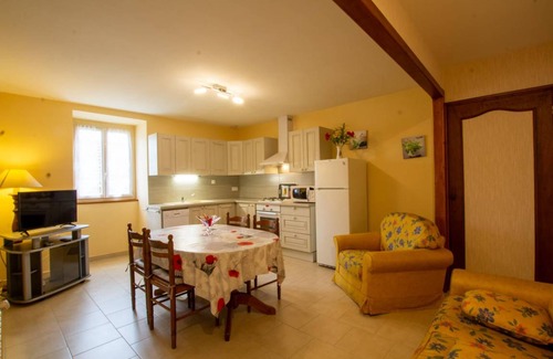 Saint-Crepin-et-Carlucet Casa | 57 m² Gîte ∙ 2 habitaciones ∙ 5 huéspedes