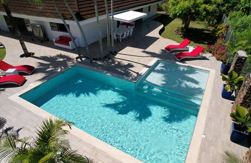 Nunue Villa | 350 m² Villa ∙ 3 habitaciones ∙ 6 personas