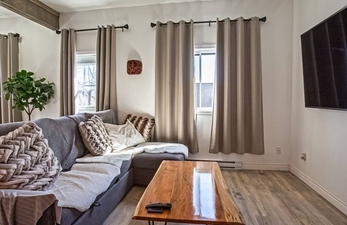 Cote-Saint-Paul Apartamento | 5705-Modern 2 BD / fully equipped, near DT MTL