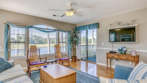 Pawleys Island Apartamento | 57C Fifty-Seven Sea II at True Blue condo by Peace Vacations