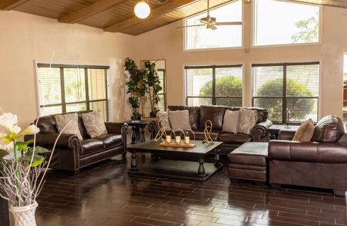 Fairvilla Apartamento | 58-Acre Estate Pool Fireplace Outdoor Dining