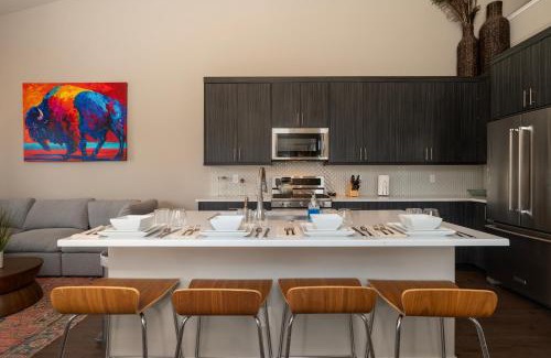 Rendezvous Casa | 58 Journey Luxury townhome cabin, minutes from Winter Park Resort, trails, hiking