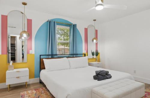 Park Central Casa | 5BD,2BA Cheerful Retreat with Backyard