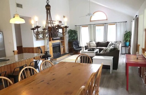 Ocean Sands Casa | 5bd/4bath short walk to beach with jacuzzi room/hot tub/private pool, ping pong