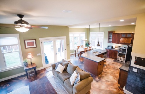 Buena Vista Casa | Una casa estilo artesano de 5 habitaciones en South Main Buena Vista