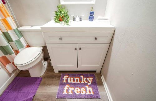 Bowie Casa | 5BD Eclectic Home, Lubbock, BBQ, Downtown 10mins
