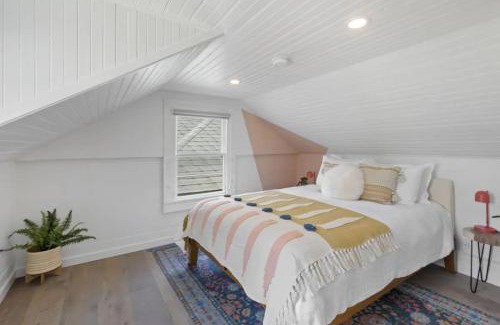 Little Italy Casa | 5BD Home with outdoor space in Little Italy