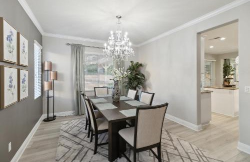 Victorville Casa | 5BR 3BA Home - King Beds - Fast Wifi home