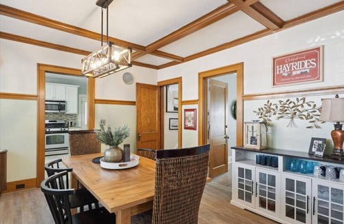 John Ball Park Apartamento | 5BR/3BA Near Downtown & Medical Mile Fenced Yard
