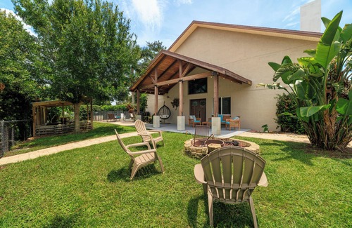 Seminole Casa | 5BR/3BA w/pool! Mins to beach! Perfect for 2+ fams