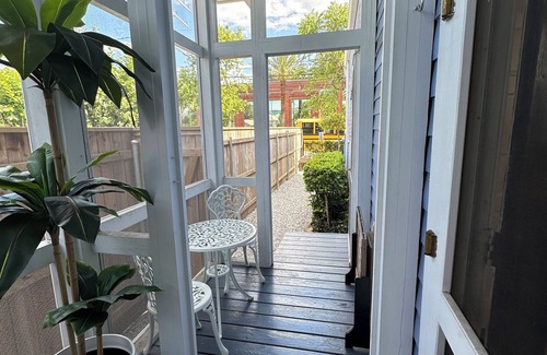 West Riverside Casa | 5BR Beautifully Restored Historic New Orleans Home-Privacy Gate & Screened Porch