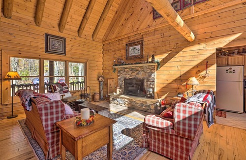Snowshoe Cabina | 5BR Cabin; Hot Tub, Summer escape to Snowshoe!