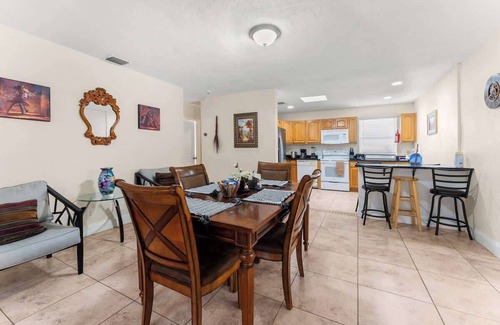 Highland Garden Casa | 5BR Family Oasis w/ Pool, Near Beach & Downtown
