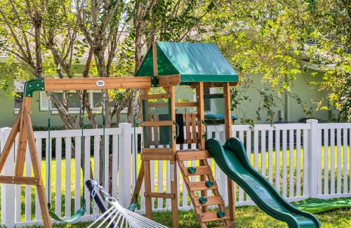 Clearwater Villa | 5BR Family Pool Villa By Eagle Park