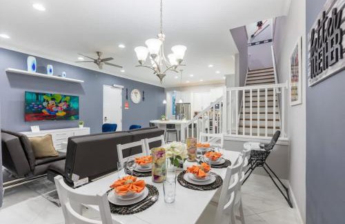 Davenport Casa | 5BR Getaway with Pool Arcade Games and Resort Access