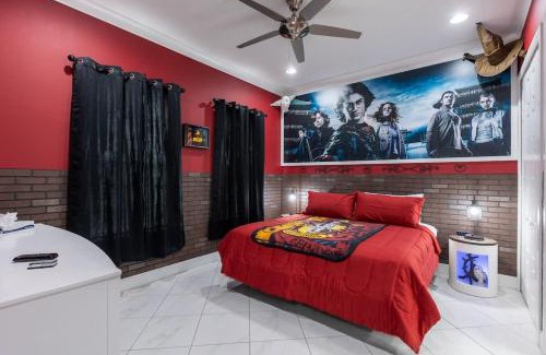 Davenport Casa | 5BR Getaway with Pool Arcade Games and Resort Access