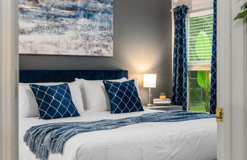 Sandy Ridge Villa | 5BR Heated Pool & Grill w Pool Table & Darts