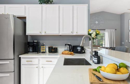 Sandy Ridge Villa | 5BR Heated Pool & Grill w Pool Table & Darts