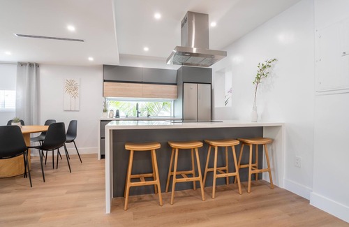 Liberty City Casa | 5BR HotTub / PoolTable / MiniGolf / 7 min to Wynwood