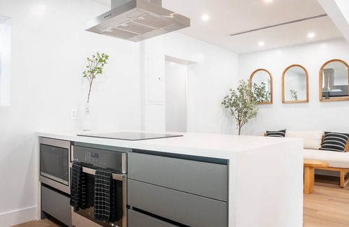 Liberty City Casa | 5BR HotTub / PoolTable / MiniGolf / 7 min to Wynwood