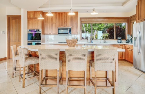 Historic Lahaina Front Street Casa | Impresionante Custom West Maui Ver Estate Launiupoko