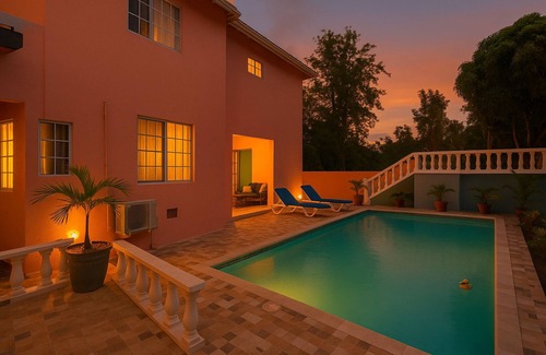 Tower Isle Villa | Totalmente dotado de personal, villa W / increíbles vistas al océano, que le ofrece comodidad y conveniencia
