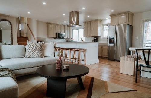 Littleton Casa | 5br Retreat W Patio & Board Games